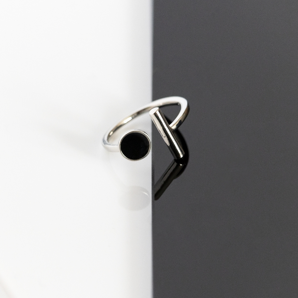 Geometric Bar Ring - Picture 3 of 7